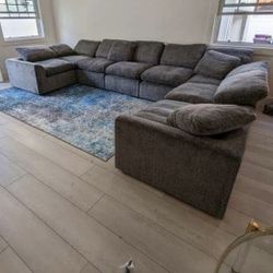 New Cloud Type Modular Sectional Couch! Free Delivery 🚚! Financing Available! 