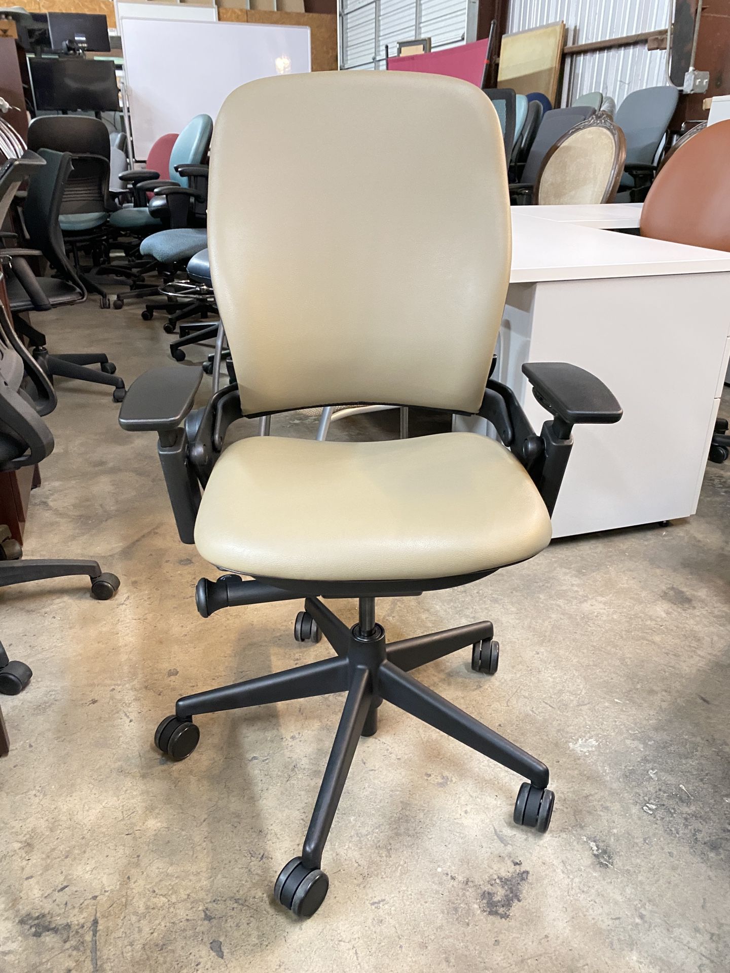 Steelcase leap v2 office chair