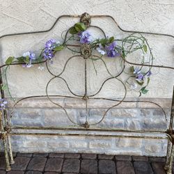 Antique Cast Iron Metal Bed Or Trellis 