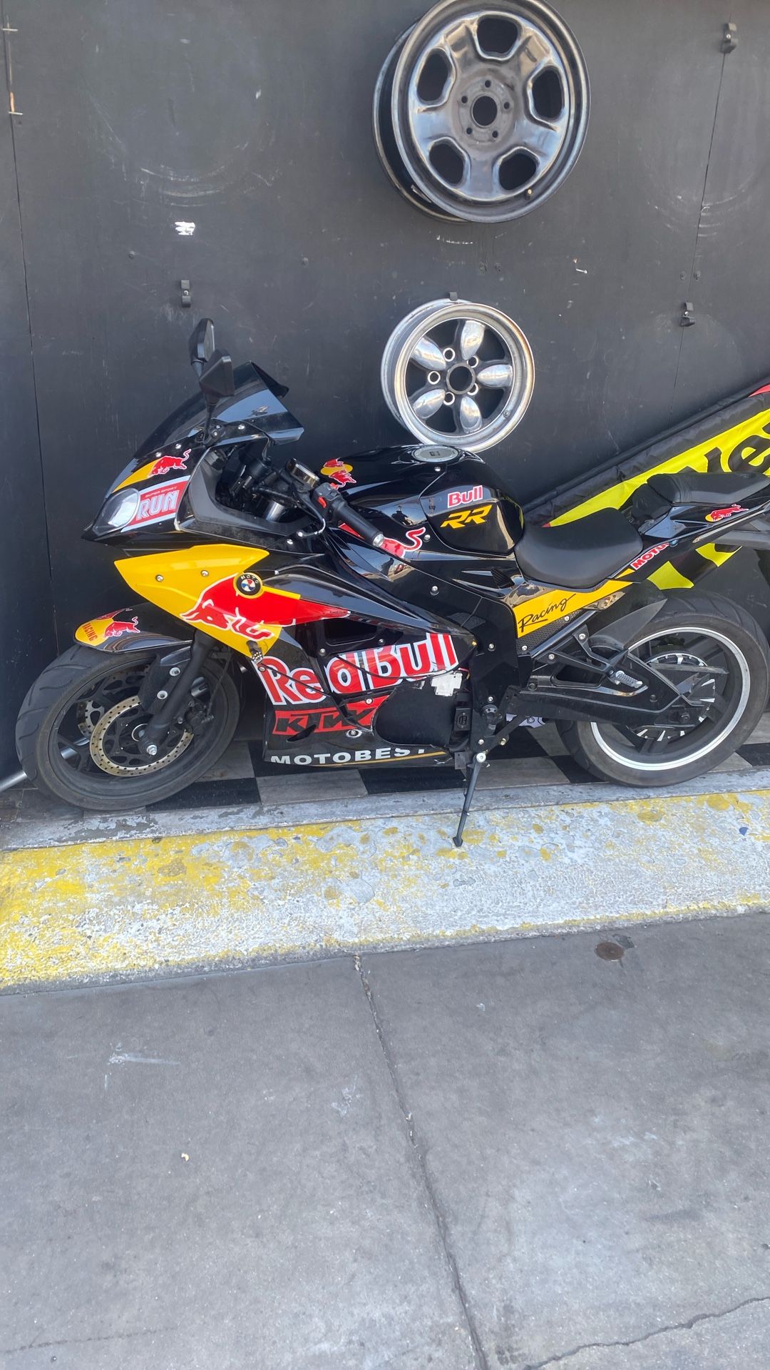 RZ ELECTRYC MOTORCYCLE 