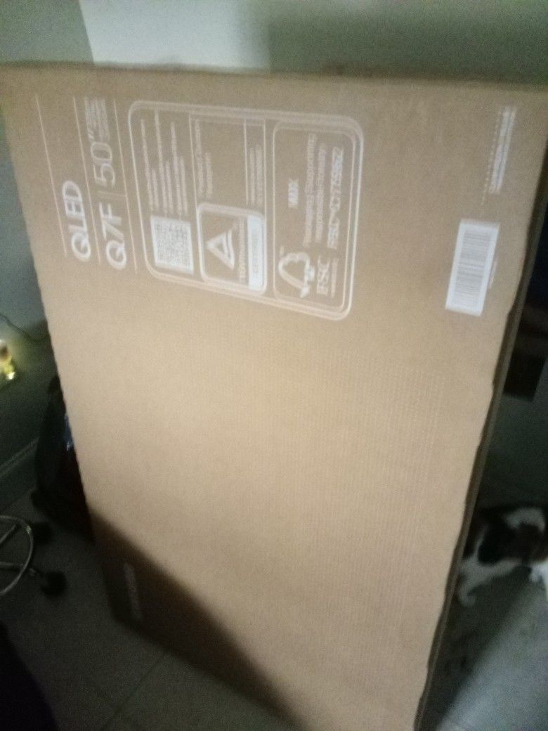 NEW!!!!! 50 Inch GLED Samsung TV