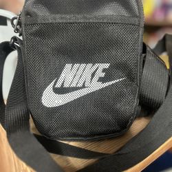 Nike Small Handbag 