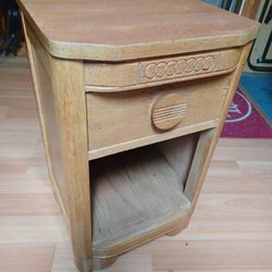 Mid Century Modern Oak Nightstand With Drawer