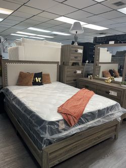 Bedroom Set Queen Súper Especial A Solo $699 😱
