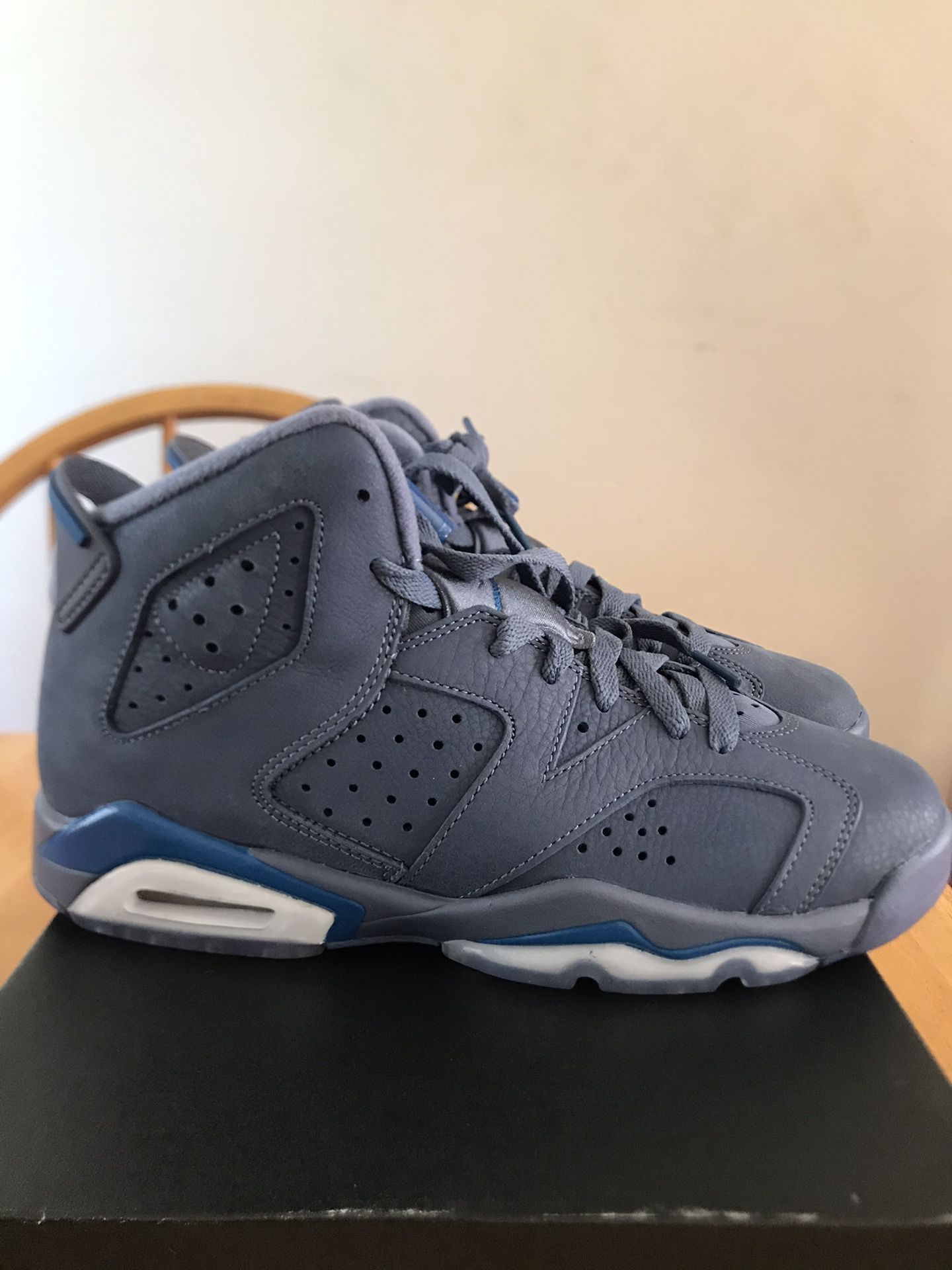 Brand new Nike air Jordan 6 retro diffused blue shoes youth 5.5y, women’s 7