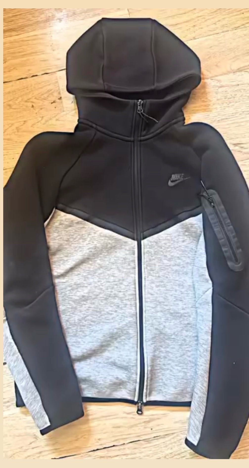 Nike tech