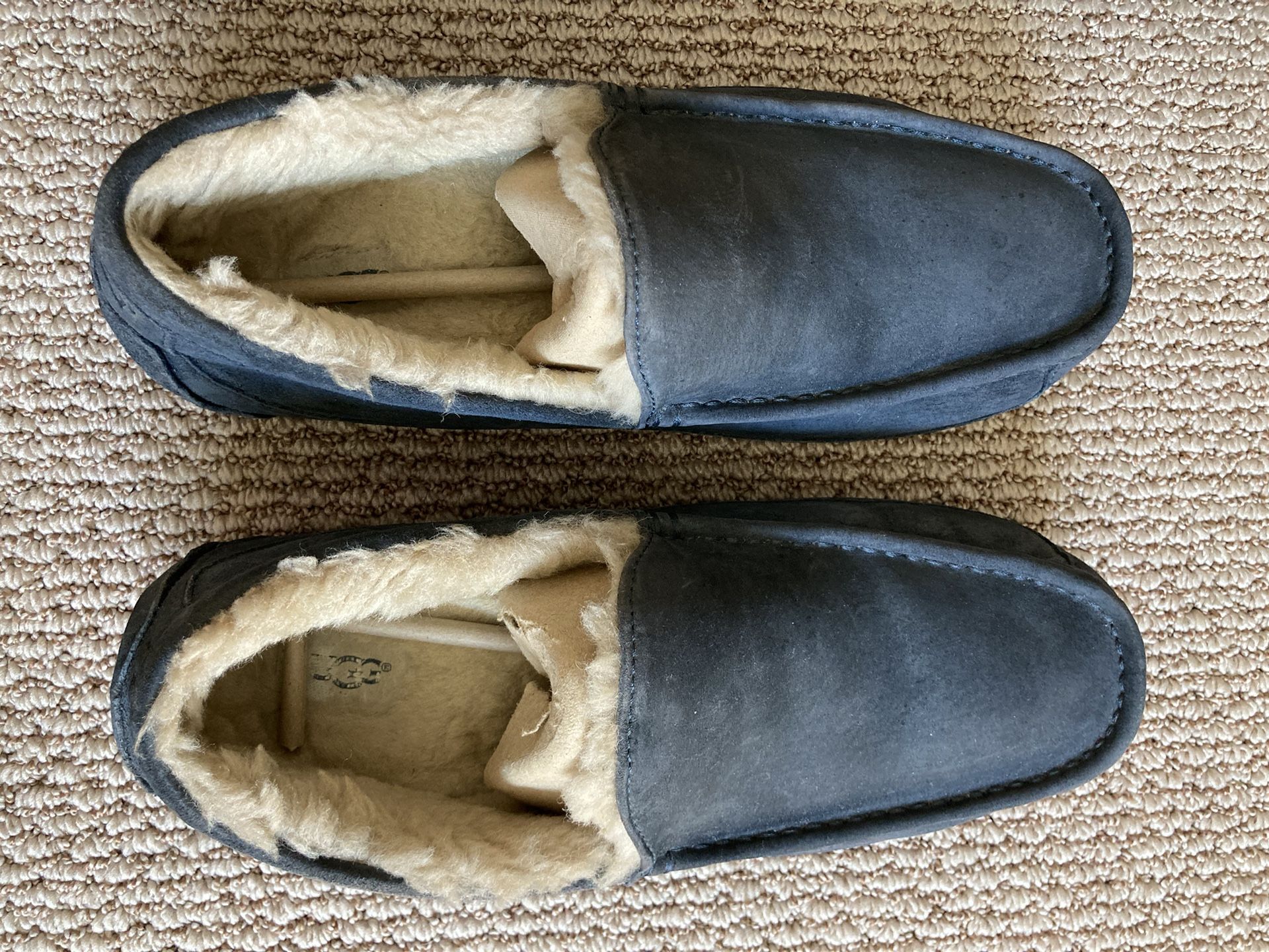 Ugg Slippers 