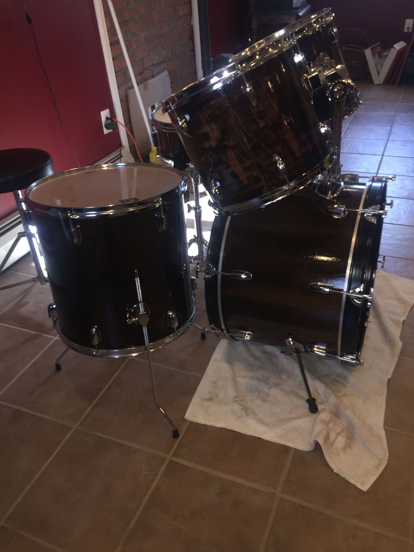 Five piece custom finish Pearl drum set