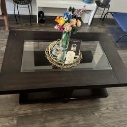 Living Room Table And End Tables
