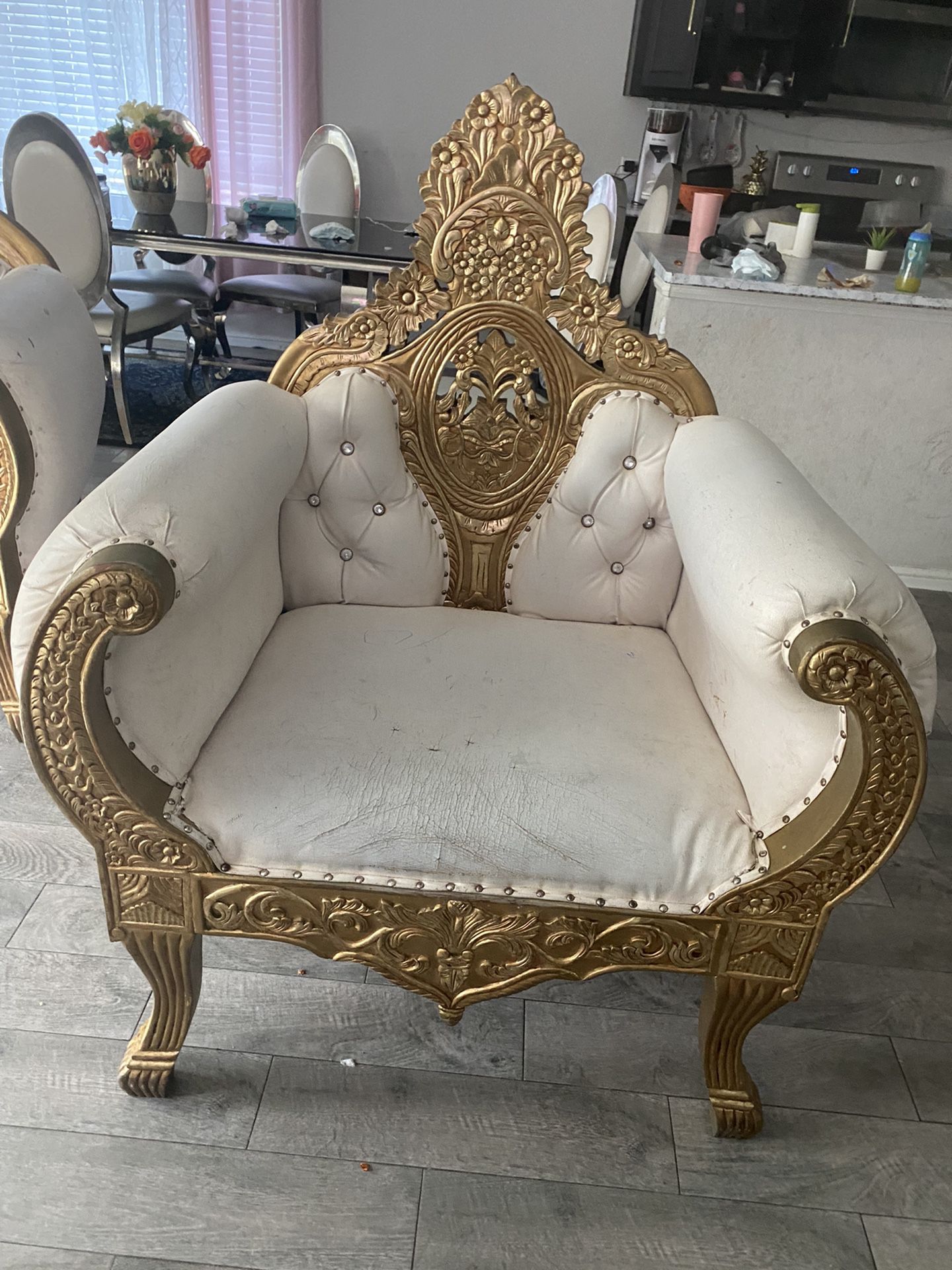 Royal Chair I Sell It (ASAP )