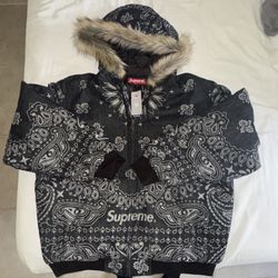SUPREME BANDANA JACQUARD HOODIE BLACK SIZE LARGE BOUGHT IN STORE