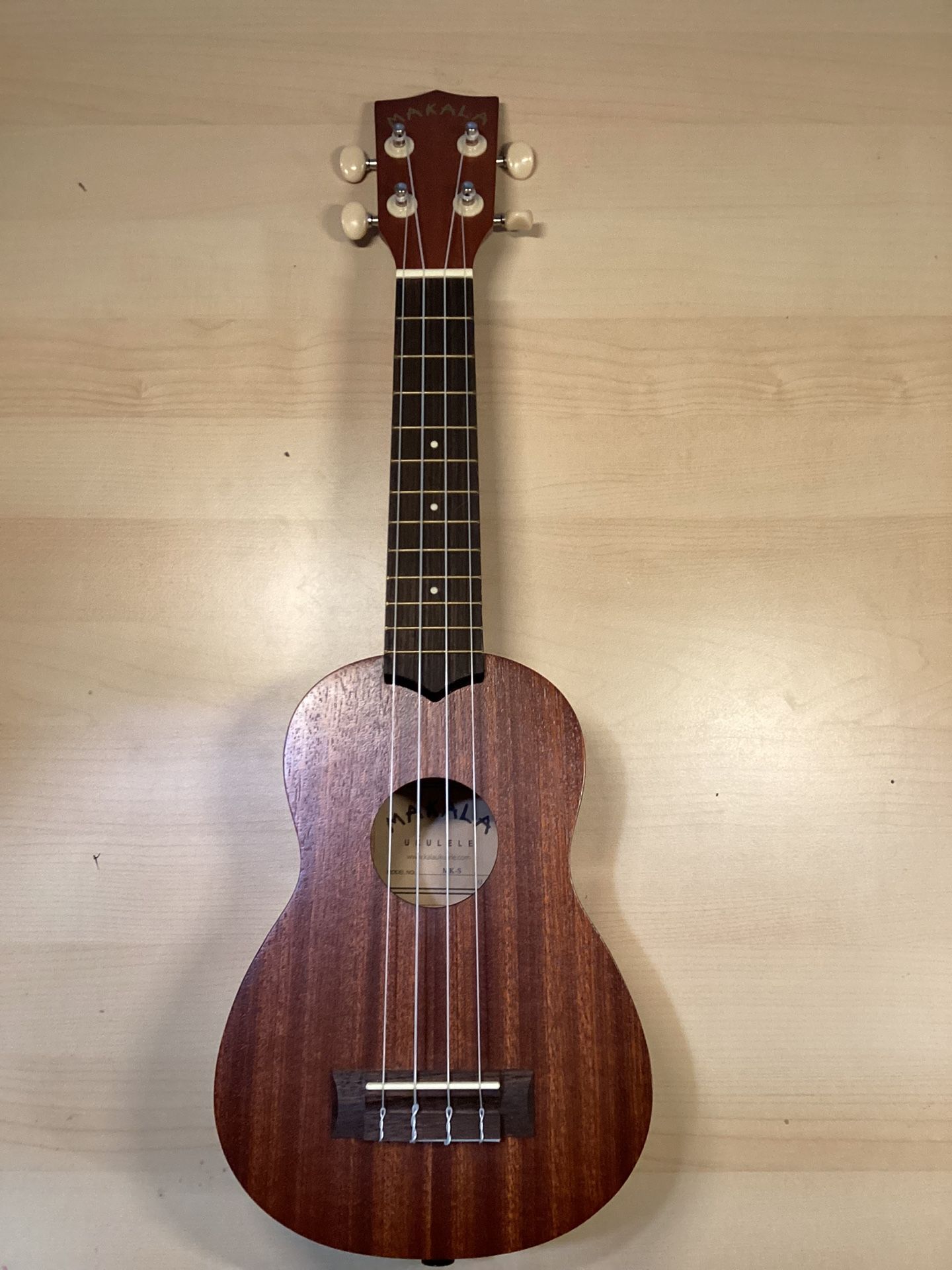 Makala Soprano Mahogany Ukulele by Kala (MK-S) COMES WITH CARRYING CASE