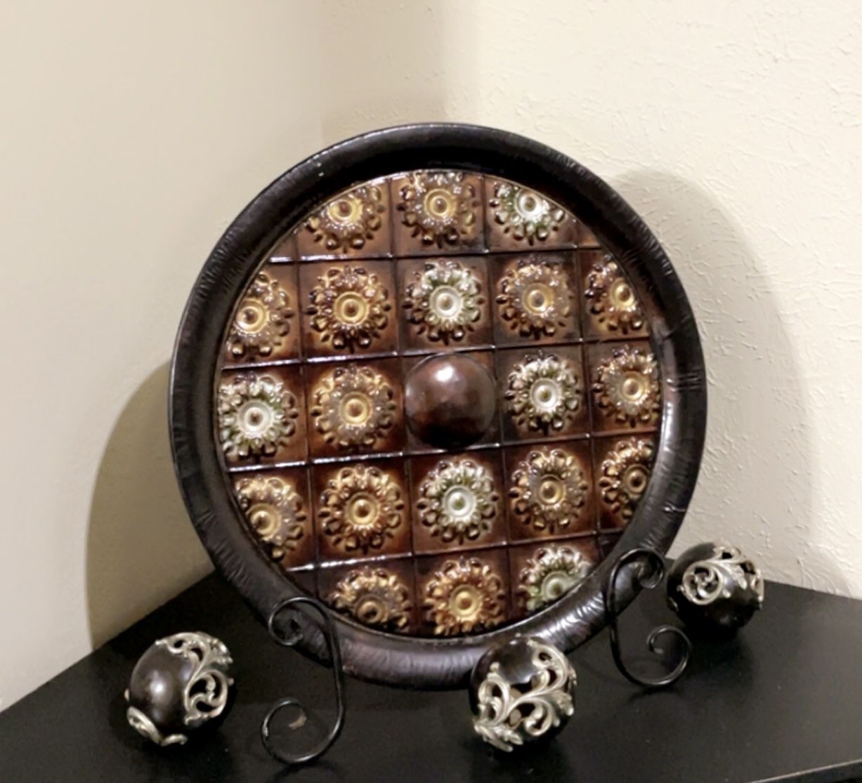 Decorative Plate And 3 Matching Round Balls
