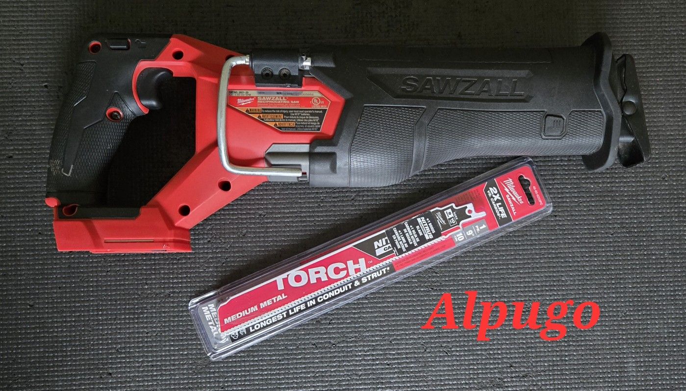 Milwaukee 2821-20 M18 FUEL SAWZALL Cordless Reciprocating Saw (Tool Only)
