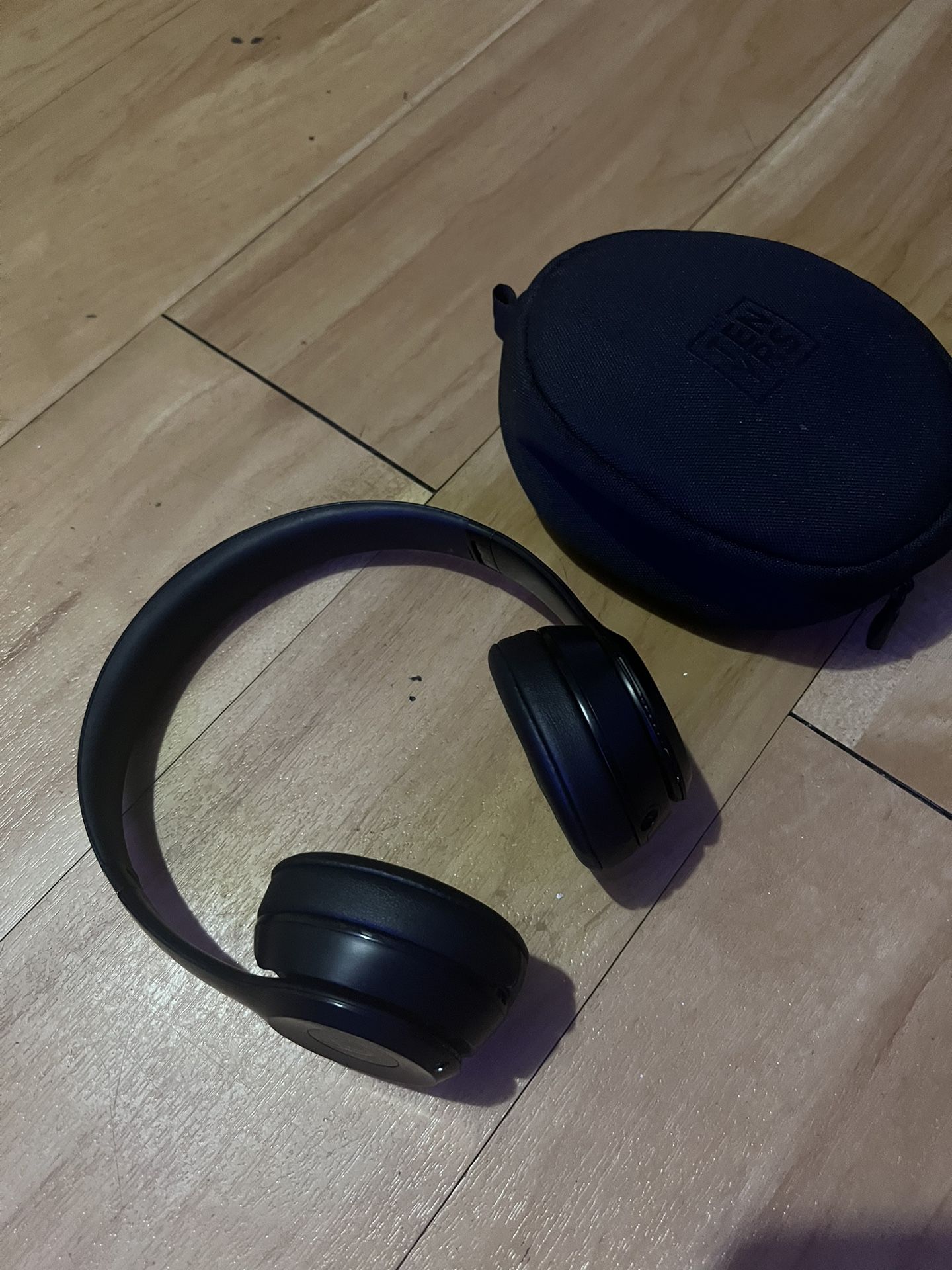 beats by dree solo3 black mate like new condition 