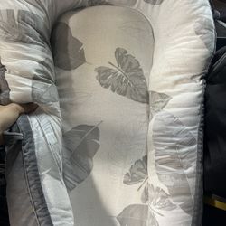 Baby Lounger