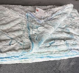 Luxury Minky Blanket – USA Made (Sew Sweet) – Ultra Soft Plus