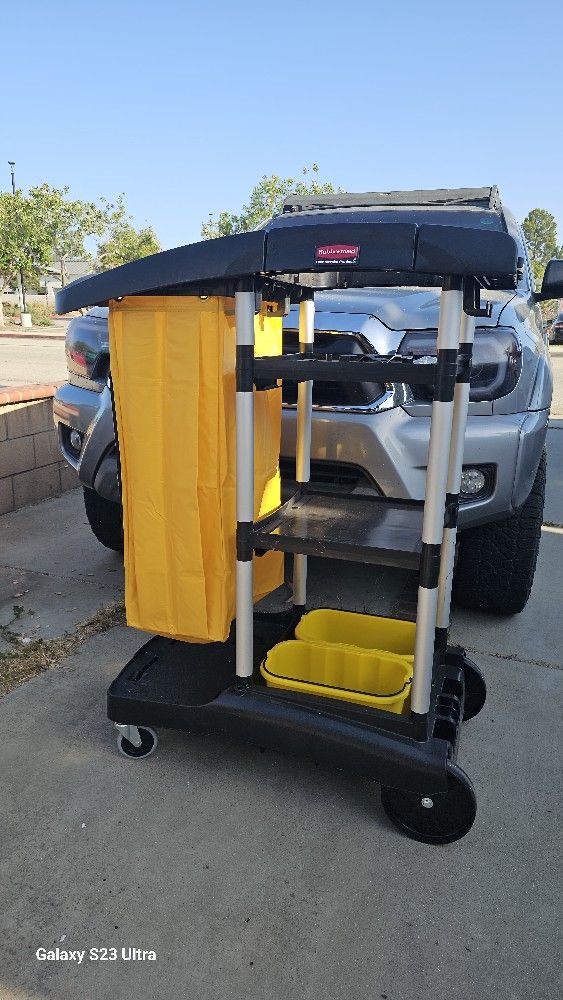 Utility Cleaning Cart