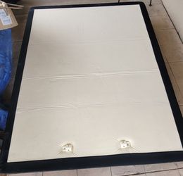Adjustable bed frame