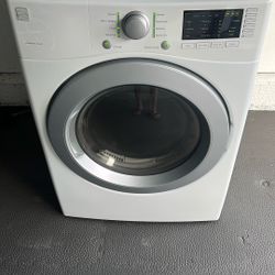 Kenmore Dryer ( Gas Operated) 