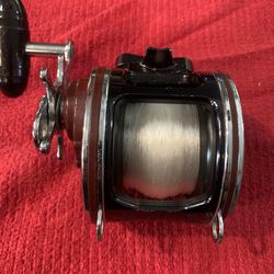 Penn 113H 4/0 Fishing Reel Yellowtail Special Narrow for Sale in City Of  Industry, CA - OfferUp
