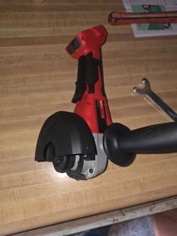 Milwaukee M18 18V Brushless Cordless 4-1/2"/5" Cut-Off Grinder with Paddle Switch