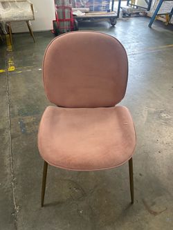 Pink Guillemette Chair