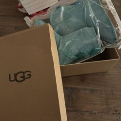 Girls Uggs 4