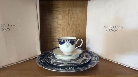 Lenox Marchesa Fine China Emperor Indigo New