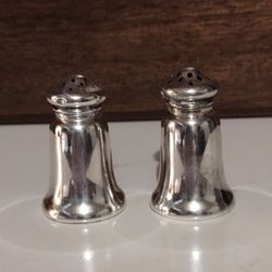 Mini Salt And Pepper Shakers 
