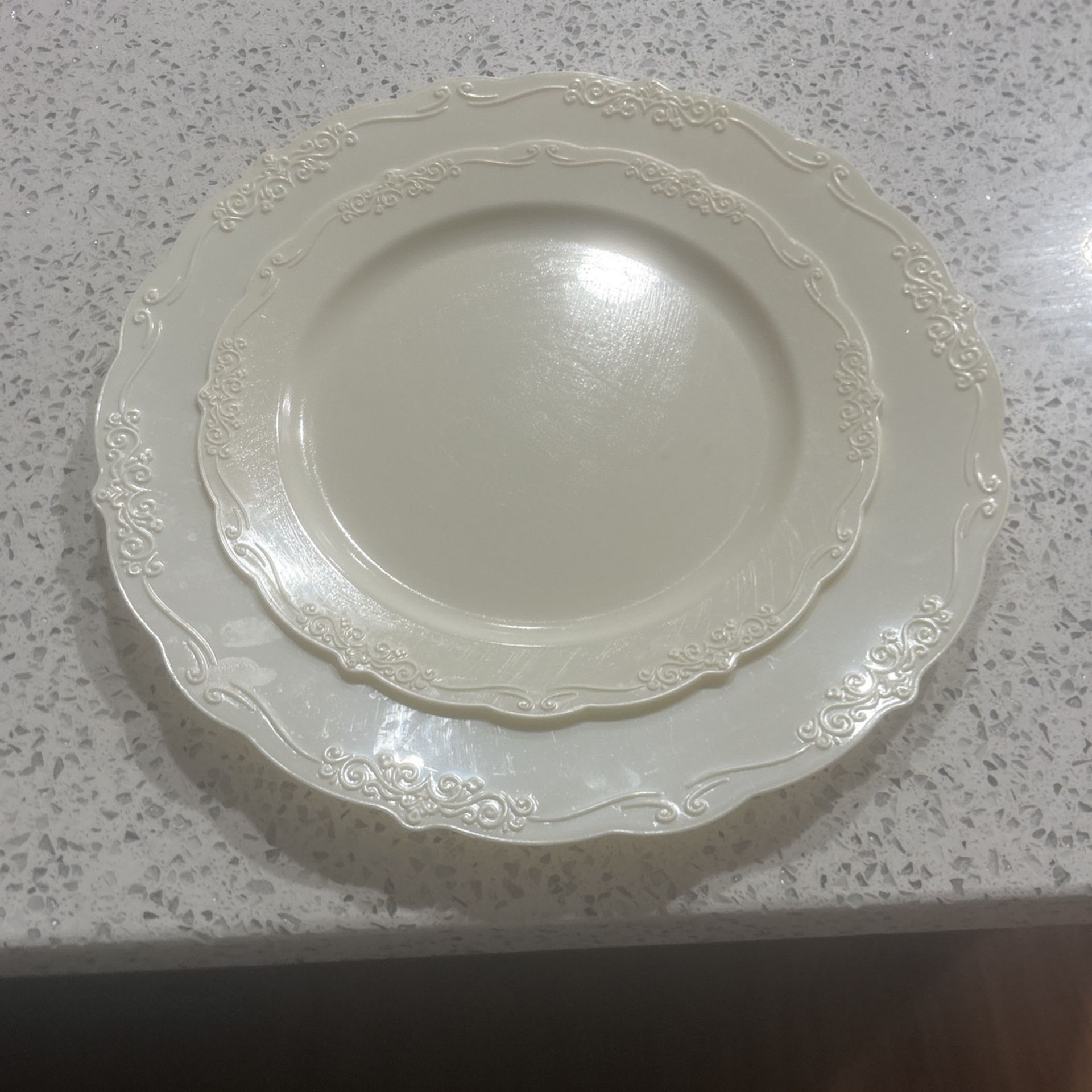 Ivory Plates 100pcs