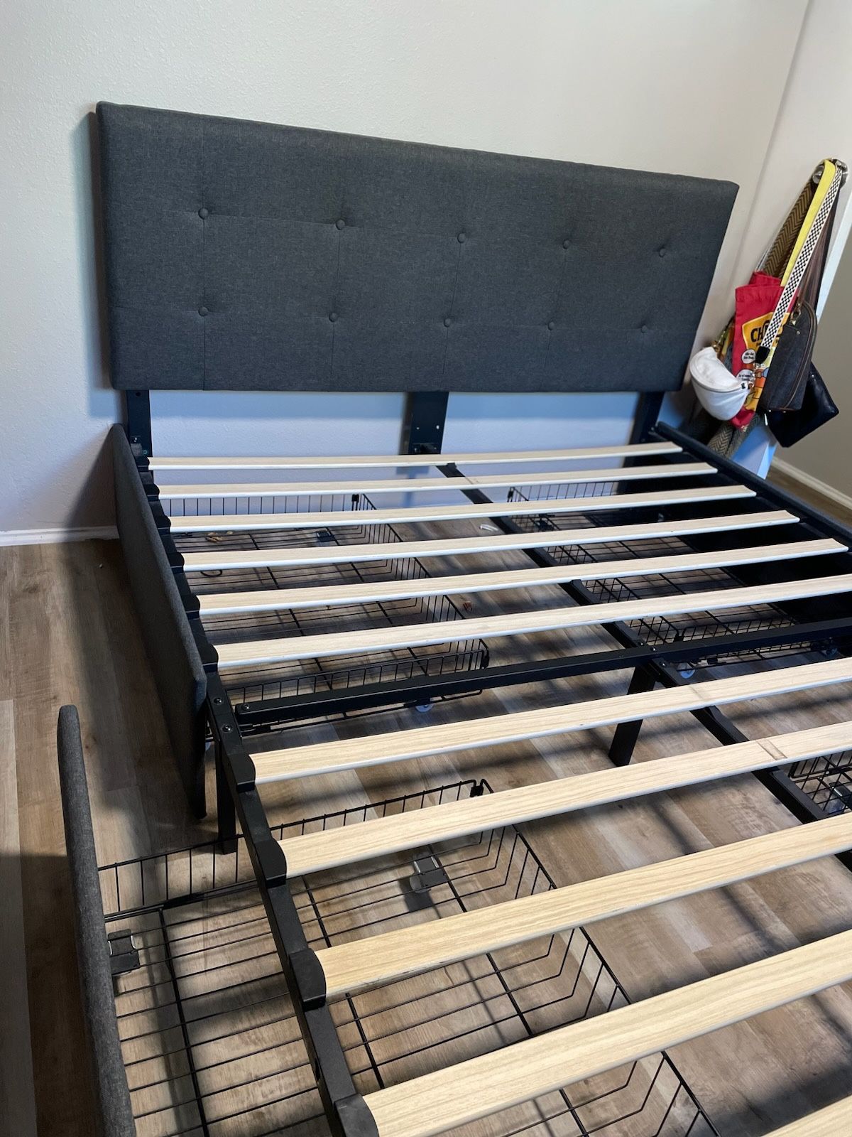 Queen Size Mattress Frame With 4 Drawers