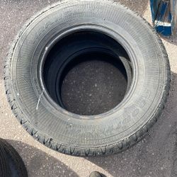 2 Goodyear P265/70R17 113S Tires