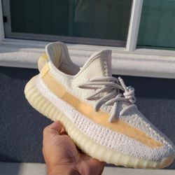 yeezy v2 light size 10