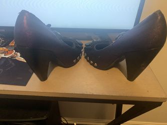 Purple heels