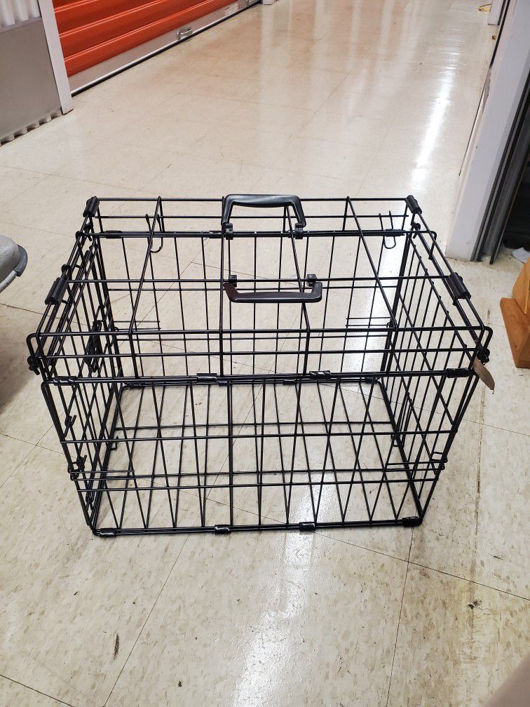 PET SUPPLIES SMALL COLLAPSIBLE DOG CRATE!