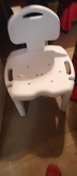 Selling This Shower Chy