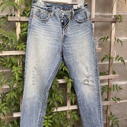 Levi’s small ripped mom jeans 