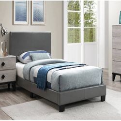 QUEEN BED FRAME MATTRES SOLD SEPARATELY NEW IN BOX ☎️ 1714586,2564