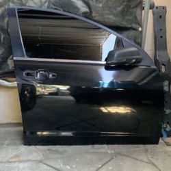 G8 Gt Right Front Bare Door 