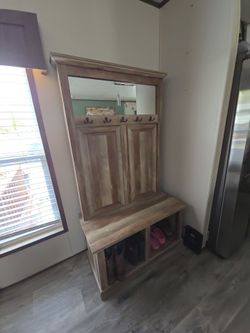 Hall tree storage