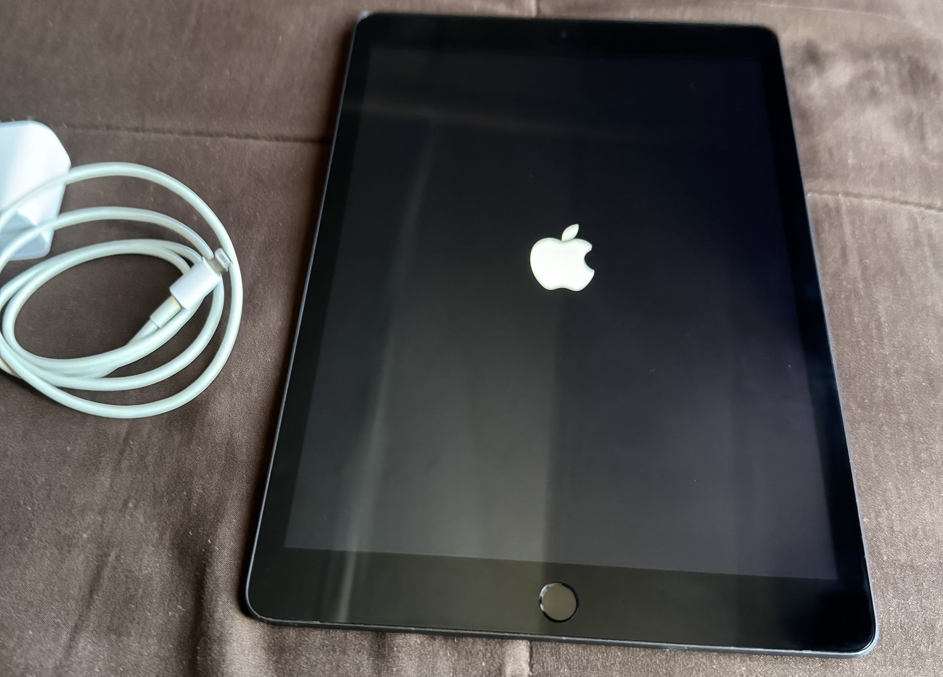 iPad 9th Gen. wifi $210