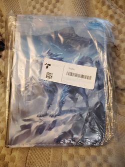 Ayehe 4-Pocket Trading Card Binder with Wolf Design