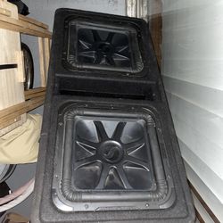 Kickers L7 Subwoofers And Amp 2700 Watts 