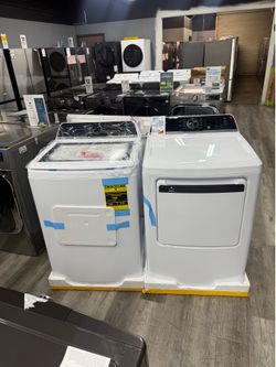 🔥 Frigidaire - 4.4 Cu Ft Top Load Washer With Max Fill Option and Agitator & 7.0 Cu Ft Gas Dryer Set 🔥