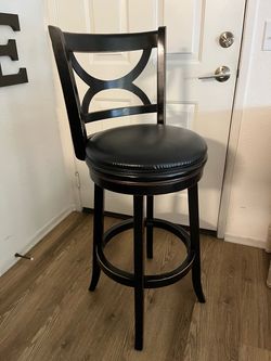 Two good looking stools