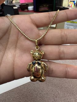 18k Bear pendant ‼️ASK FOR LORENA‼️