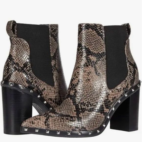 Charles by Charles David Womens Dodger Beige Snakeskin Chelsea Boots Size 8