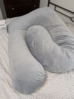 Pregnancy pillow FREE