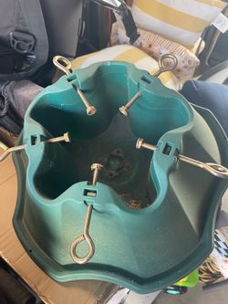 Christmas tree holder base